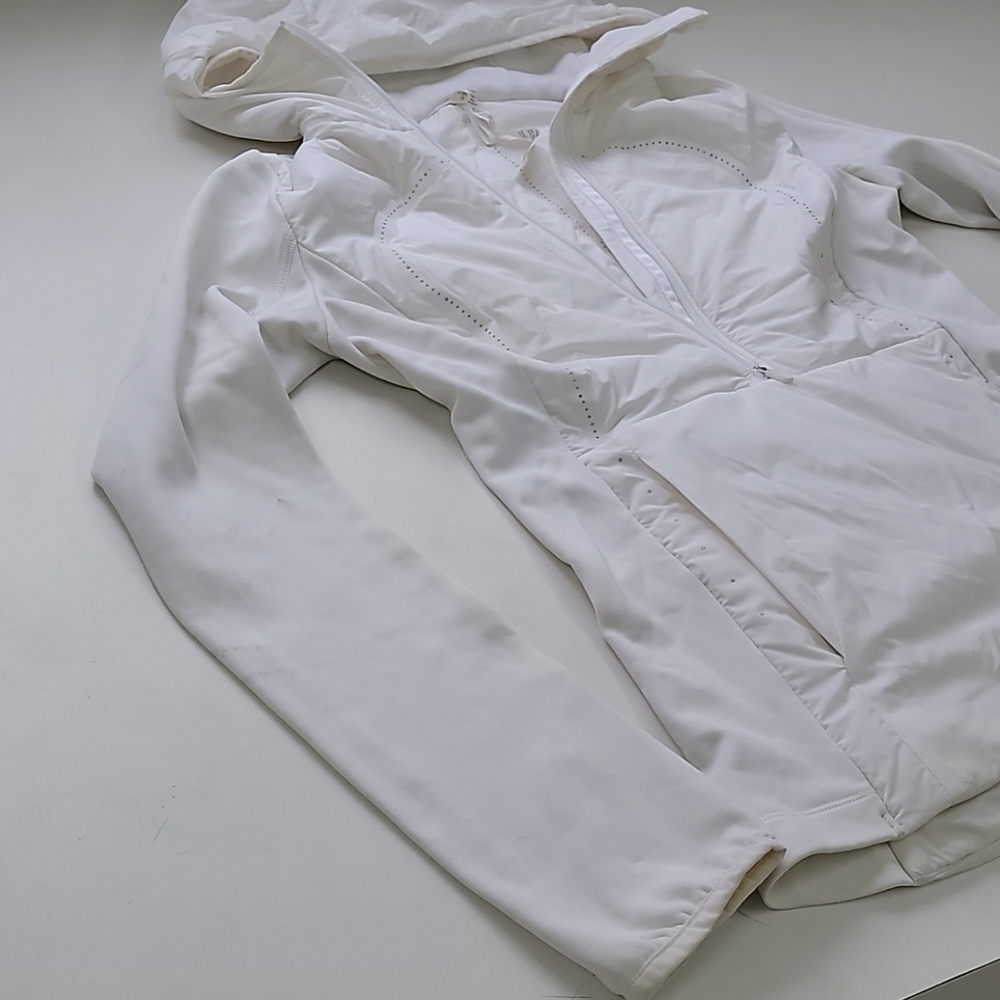Lululemon Lightweight Versatile Jacket - image 3